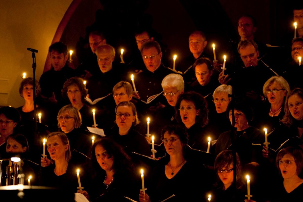 Szene aus dem Theaterprojekt „Mass“ von Leonard Bernstein